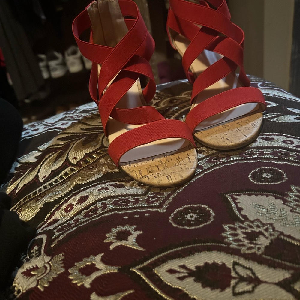 Liz Claiborne Red Strappy Wedges